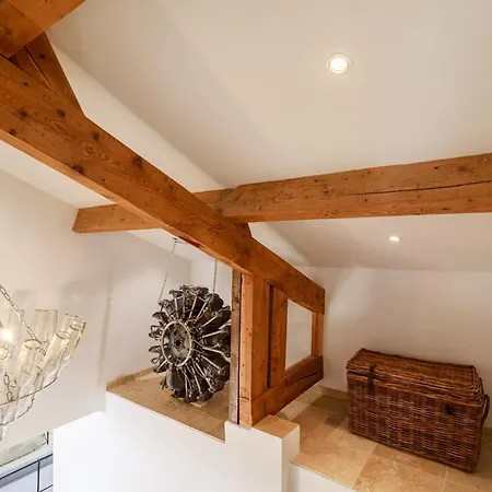 Large 7 Bedrooms Near Beach, Sea View, Islands & Bay Of * Cannes