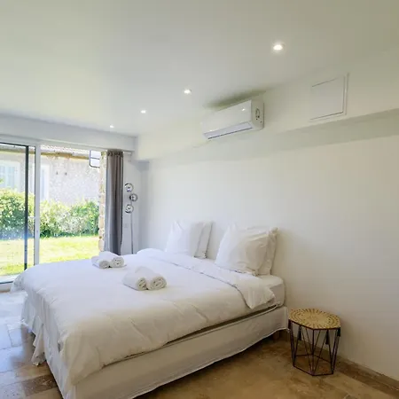 Large 7 Bedrooms Near Beach, Sea View, Islands & Bay Of * Cannes