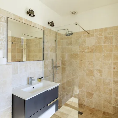 Villa Large 7 Bedrooms Near Beach, Sea View, Islands & Bay Of