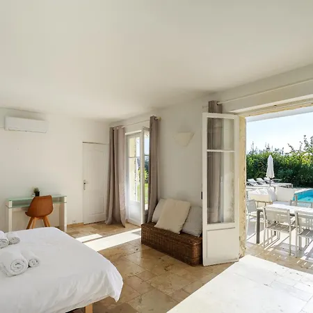 Villa Grande Proche Vue Iles, Baie De Cannes